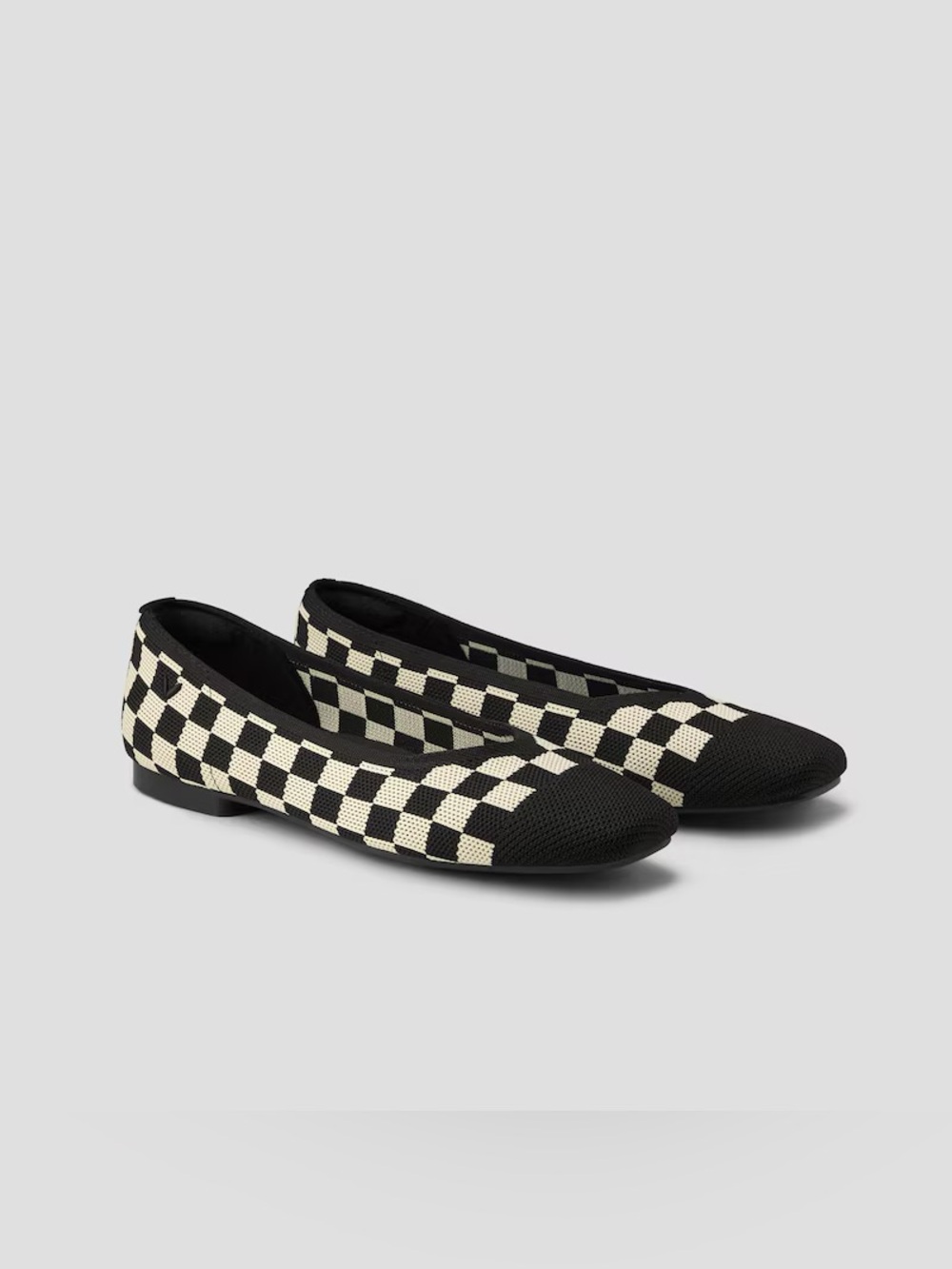 Vivaia Square-Toe V-Cut Checker Flats Margot 2.0